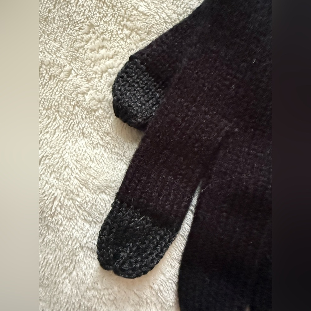 NWT Kate Spade Women's Bow Gloves Touchscreen Black Knit (One Size). - Picture 3 of 5